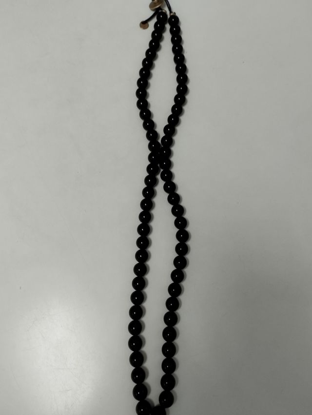 Collar con dije de coral negro.sin estrenar.