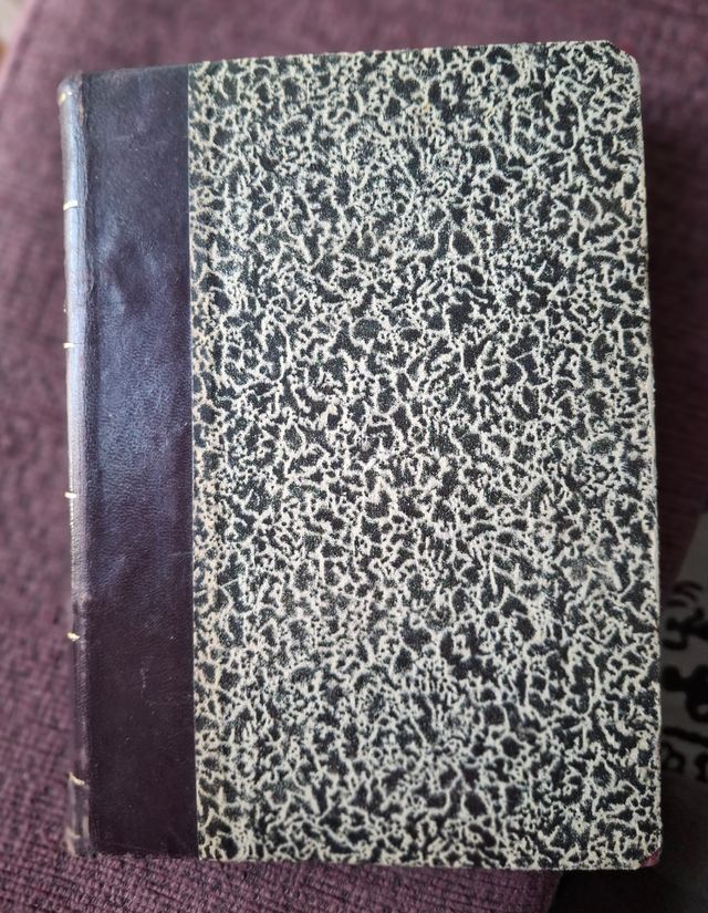 Libro antiguo sobre Cajal. 1918