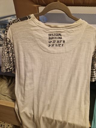 Camiseta Desigual blanca