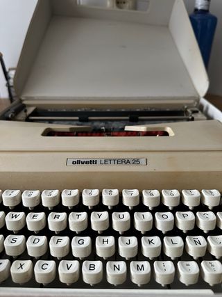 Olivetti Lettera 25 - Máquina de escribir vintage