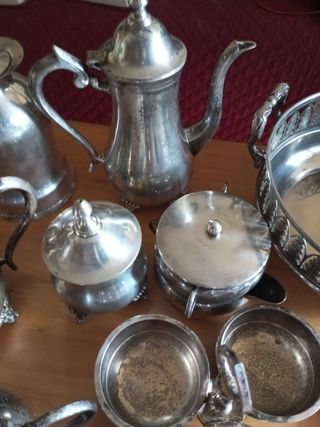 Teteras cafeteras jarras de metal