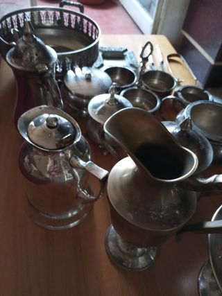 Teteras cafeteras jarras de metal