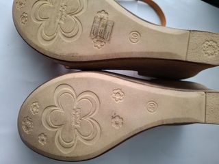 Sandalias cuña Porronet beige