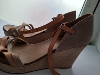 Sandalias cuña Porronet beige