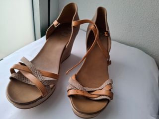 Sandalias cuña Porronet beige