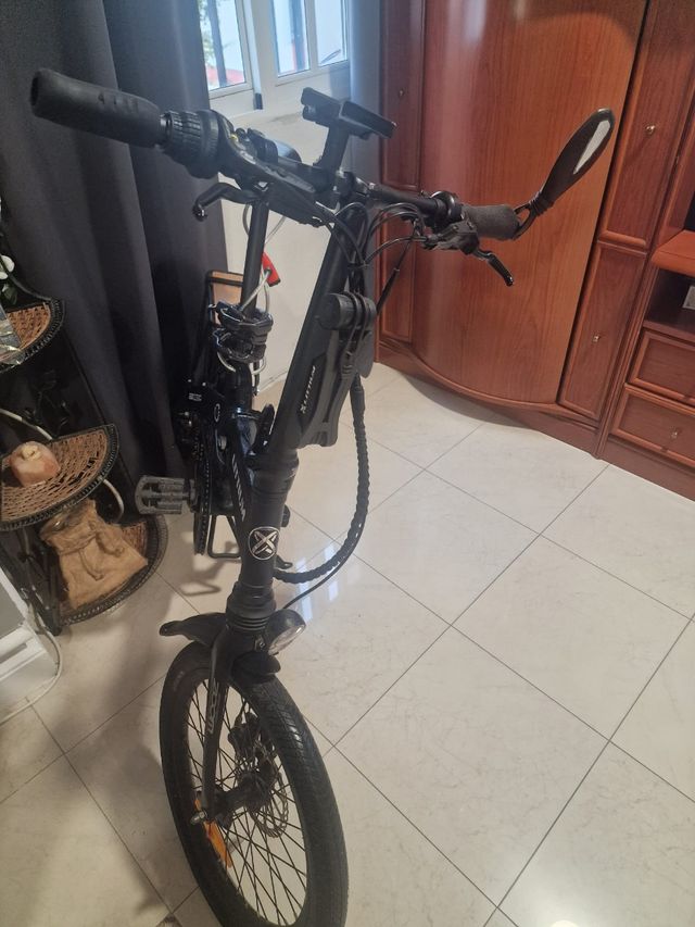 Bicicleta eléctrica plegable