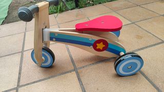Andador triciclo madera infantil