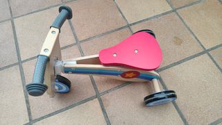 Andador triciclo madera infantil