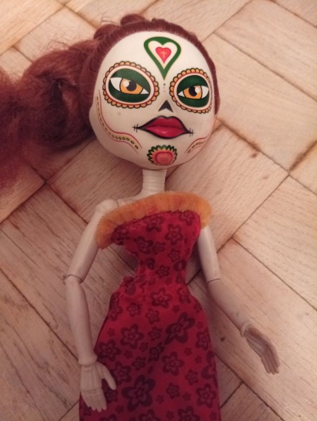 Muñeca Catrina Casandra