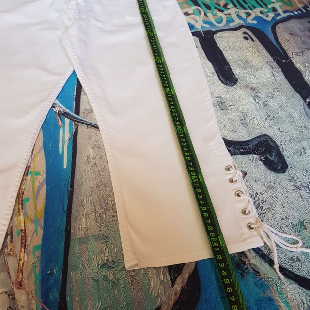 Pantalones blancos Zendra c/cordones