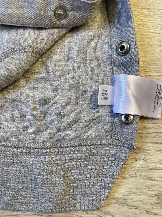 Sudadera Adidas Gris