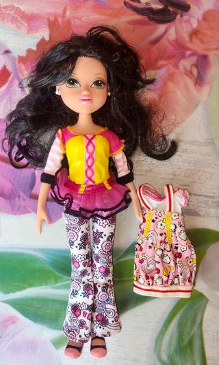 Bambola Moxie Girlz Arti-titude 