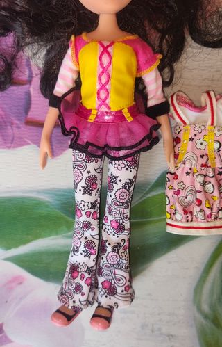 Bambola Moxie Girlz Arti-titude 