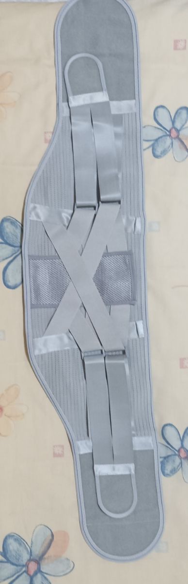 Faja lumbar ortopédica gris