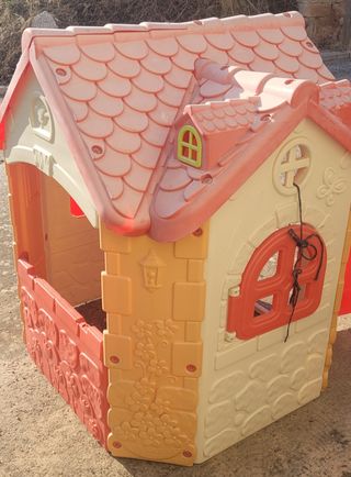 Casita infantil jardín