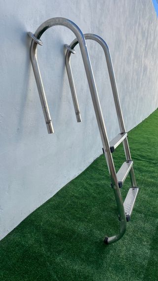 Escalera piscina acero inoxidable