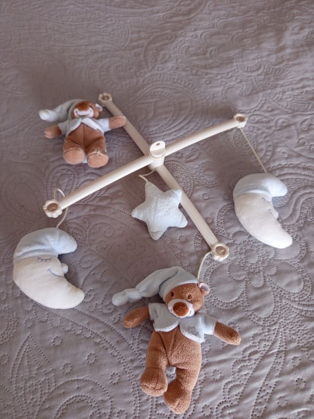 Carrusel musical cuna bebé.