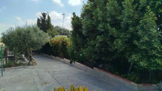 Casa rural con jardín