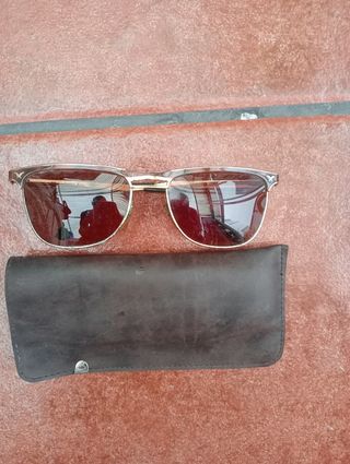 Gafas sol vintage doradas