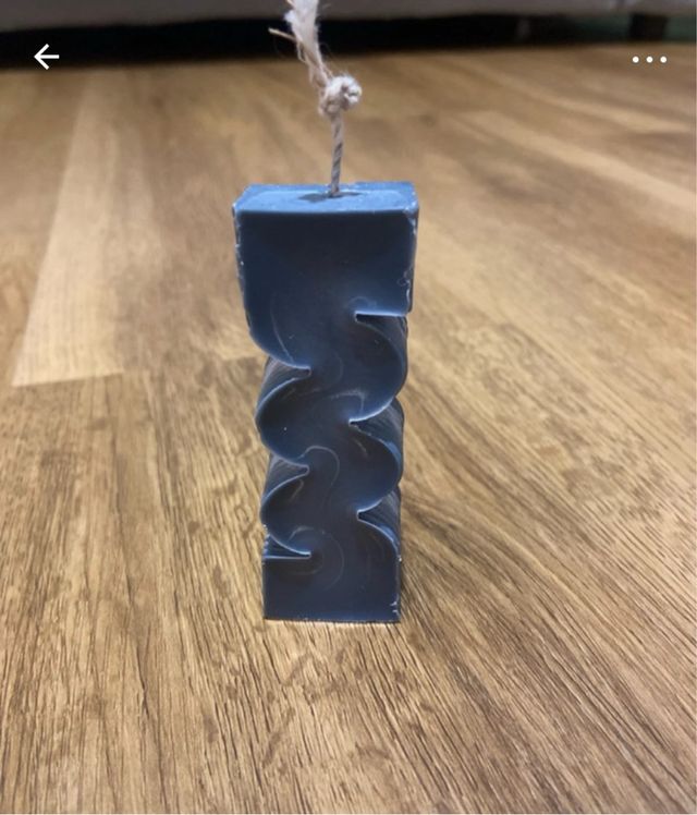 Candela profumata artigianale nera