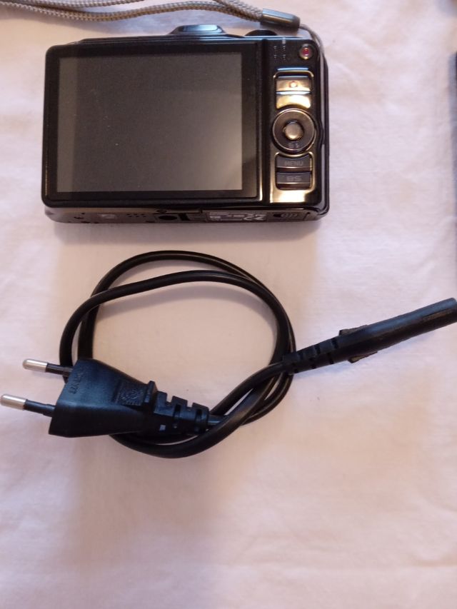 CASIO Exilim - Fotocamera 14.1 MP