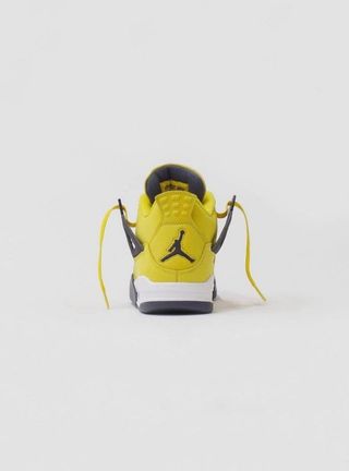 Air Jordan 4 Retro Lightning 2021