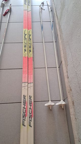 Esquís clásicos Fischer y Rossignol