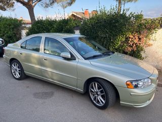 Volvo S60 2.5T AWD 210cv 06’