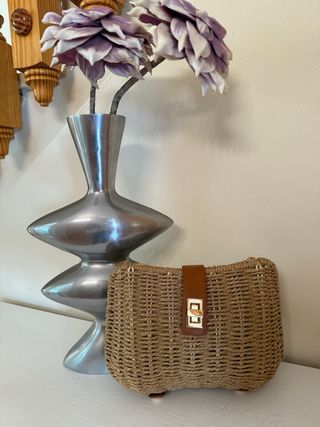 Bolsos de rafia y crochet beige