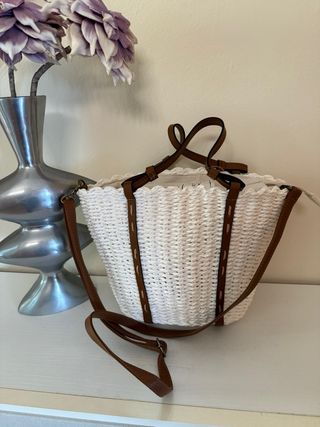 Bolsos de rafia y crochet beige