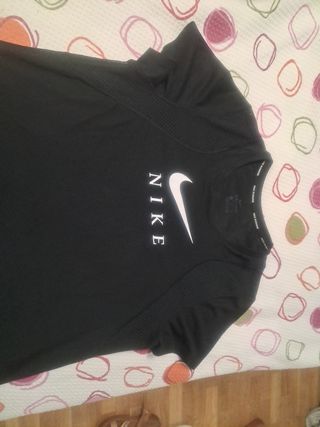 Camiseta Nike running mujer negra