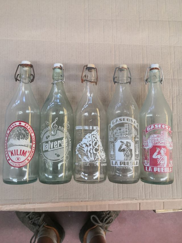 5 Garrafas antigas de refrigerante