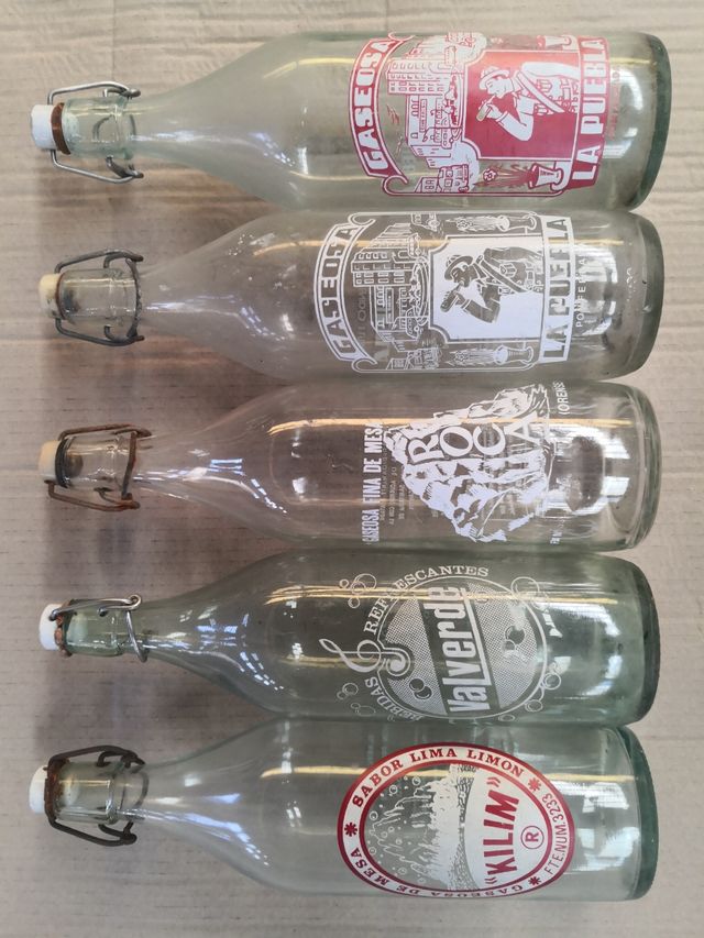 5 Garrafas antigas de refrigerante