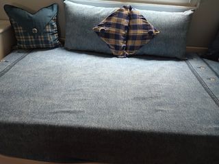 Colcha vaquera juvenil + cojines de diseño a juego