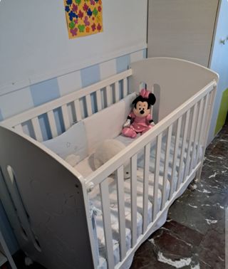 Cuna bebé - Minnie - Impecable