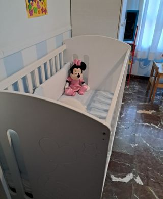 Cuna bebé - Minnie - Impecable