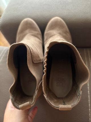 Botines Bershka beige, talla 37