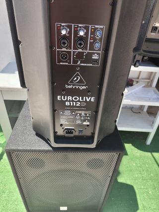 Altavoz Behringer  1000W Con ecualizador y mesclad