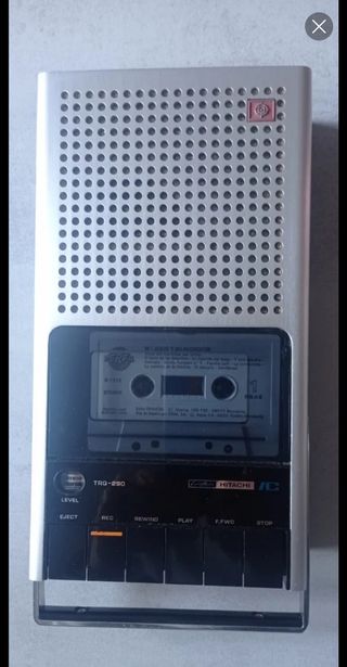 Hitachi TRQ-290: Grabadora Cassette