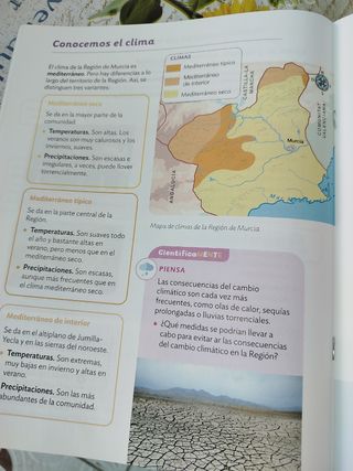 Cuaderno de sociales 4 primaria de Santillana