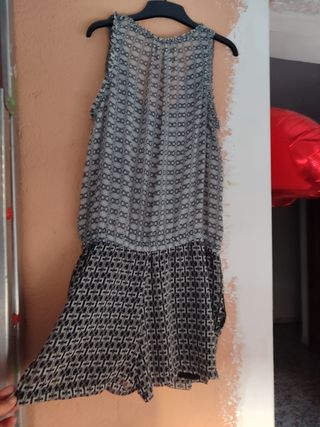 Mono verano blanco y negro