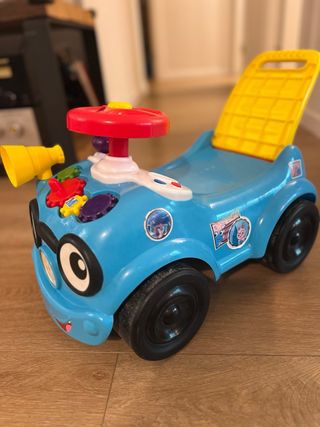 Correpasillos infantil musical - Coche