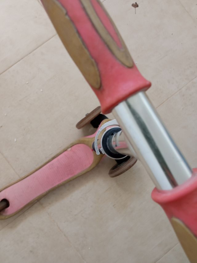 Patinete 3 rodas rosa menina Globber