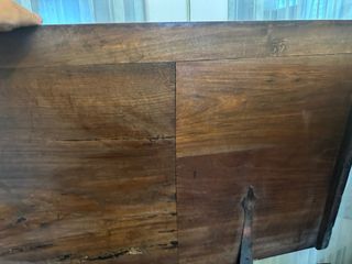 Baúl ajuar tallado Pirineo (1800)