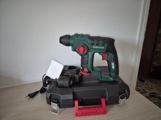 Trapano avvitatore Parkside 12V con batteria 