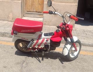 Mecatecno Chic 1992: Moto clásica