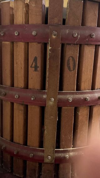 Prensa de uva antigua