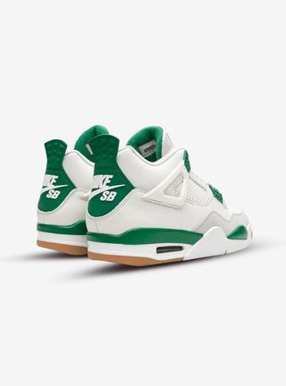 Air Jordan 4 Retro SB Pine Green 2023