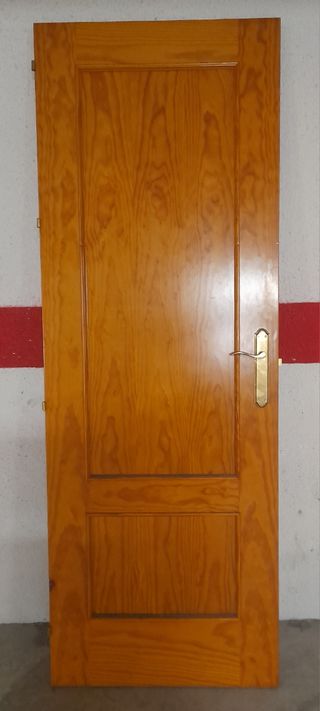 Puerta interior madera maciza