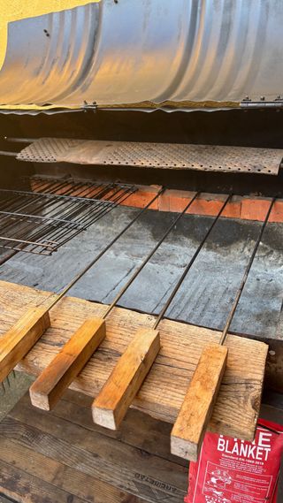 Barbacoa-horno portátil